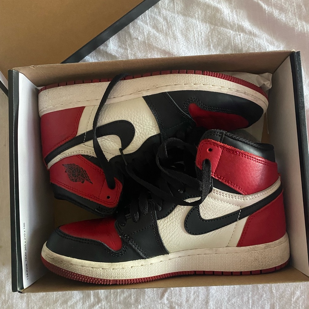 Nike Jordan 1 Retro High Bred Toe